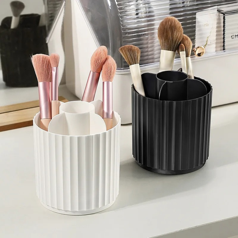 Uchwyt na pędzle do makijażu z – Beauty Makeup Desk recenzja i cena