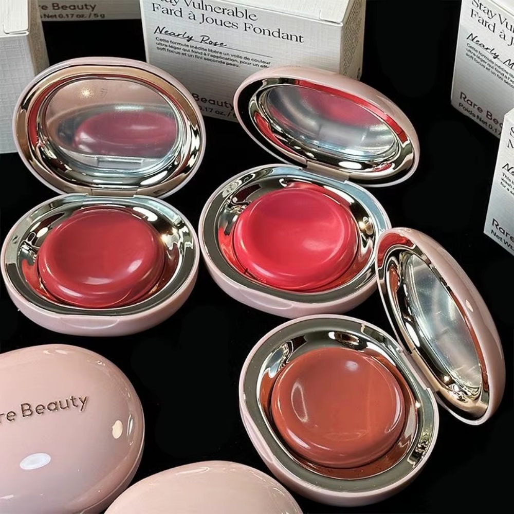 Rare Beauty Puder do policzków – Rare Beauty Makeup Highlighter recenzja i cena